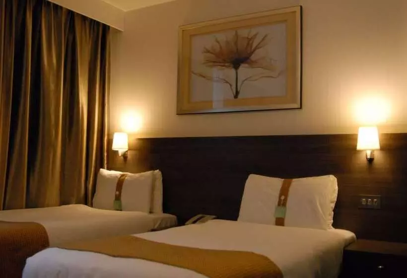 اتاق استاندارد, Crowne Plaza London   Kingston By Ihg
