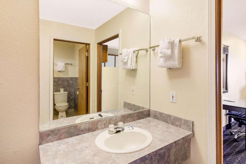 장애인을 위한 스탠다드 룸, Crowne Plaza London   Kingston By Ihg