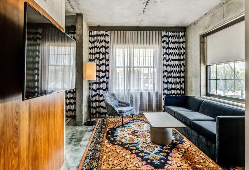 スタンダードルーム, Cumberland House Knoxville, Tapestry Collection By Hilton