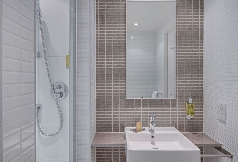 Номер Стандарт, Doubletree By Hilton Hotel Leeds City Centre