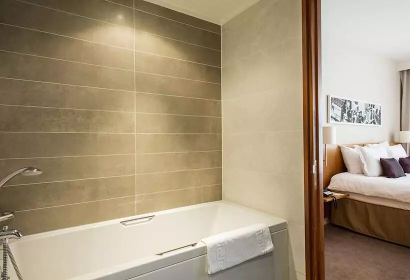 سوئیت با تخت بزرگ, Doubletree By Hilton Hotel Leeds City Centre