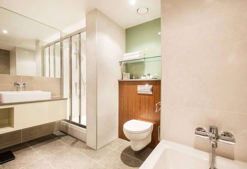 Люкс Кровать Кинг, Doubletree By Hilton Hotel Leeds City Centre