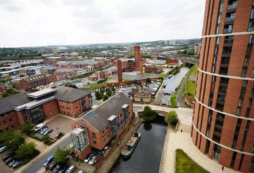 سوئیت با تخت بزرگ, Doubletree By Hilton Hotel Leeds City Centre