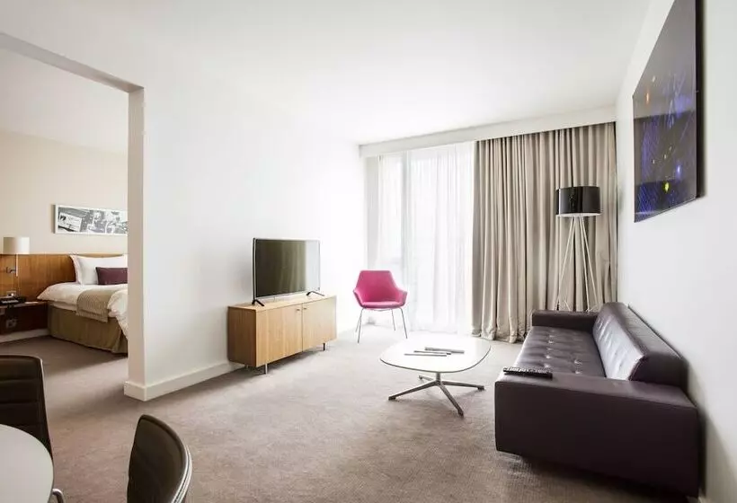 سوئیت با تخت بزرگ, Doubletree By Hilton Hotel Leeds City Centre