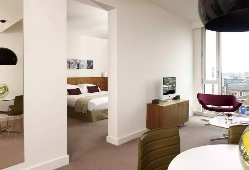 سوئیت با تخت بزرگ, Doubletree By Hilton Hotel Leeds City Centre