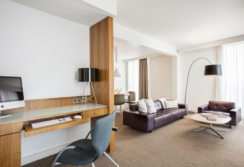 Люкс Кровать Кинг, Doubletree By Hilton Hotel Leeds City Centre