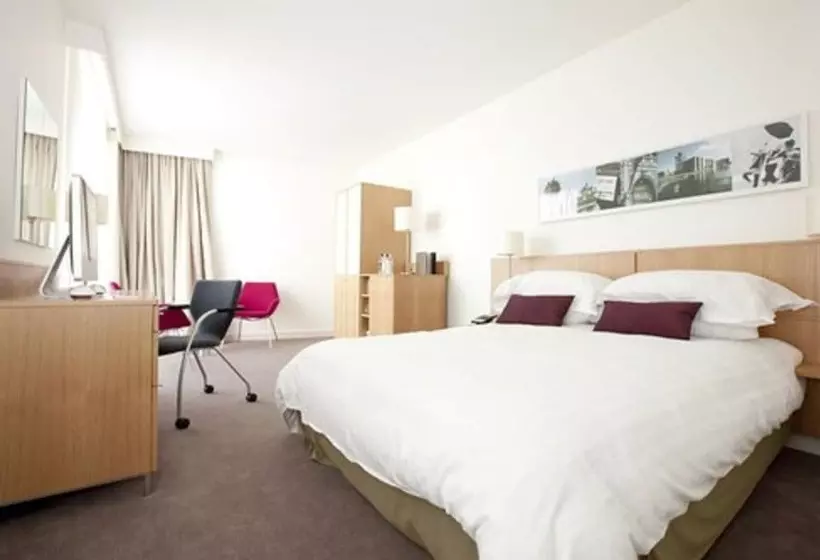 سوئیت با تخت بزرگ, Doubletree By Hilton Hotel Leeds City Centre