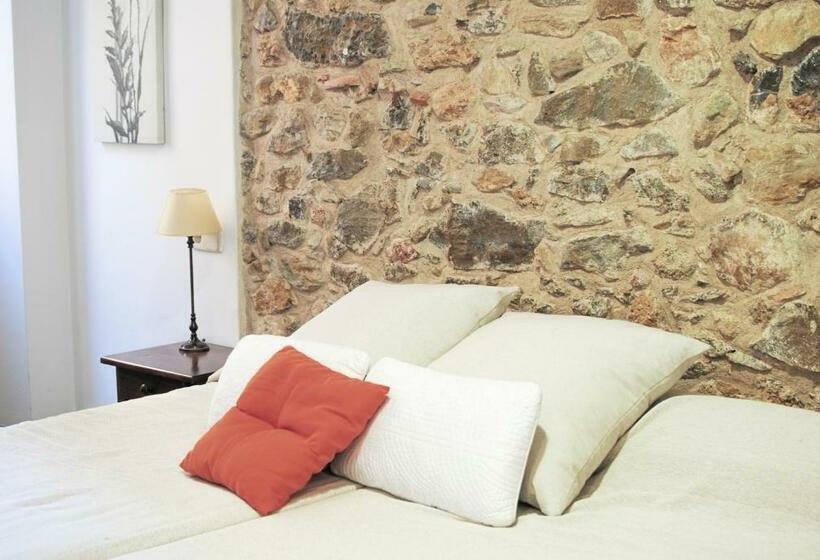 스탠다드 싱글 룸, Fonda Mitjà