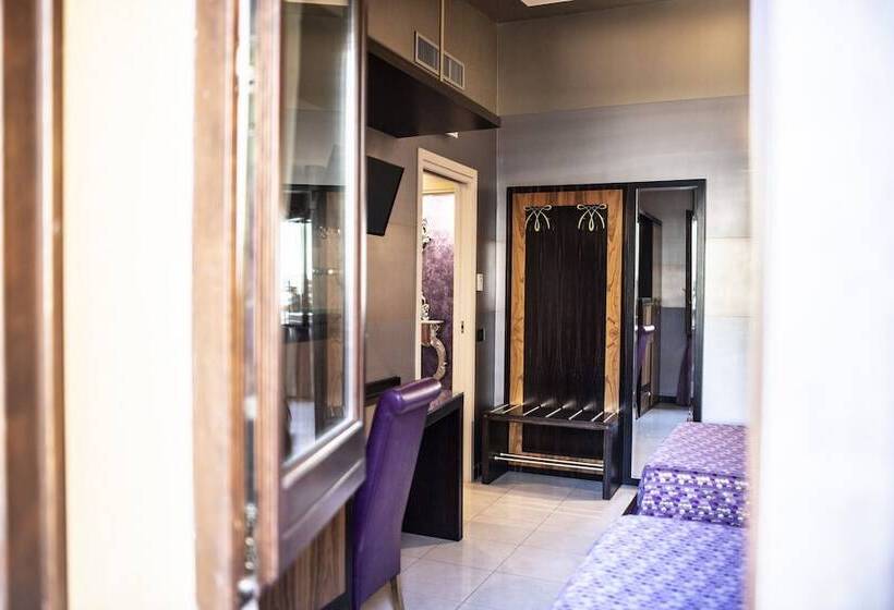 スタンダードルーム, Garibaldi