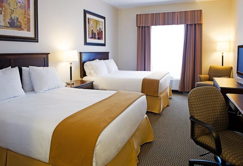 Номер Стандарт 2 Двуспальные Кровати, Holiday Inn Express Hotel & Suites   Slave Lake, An Ihg