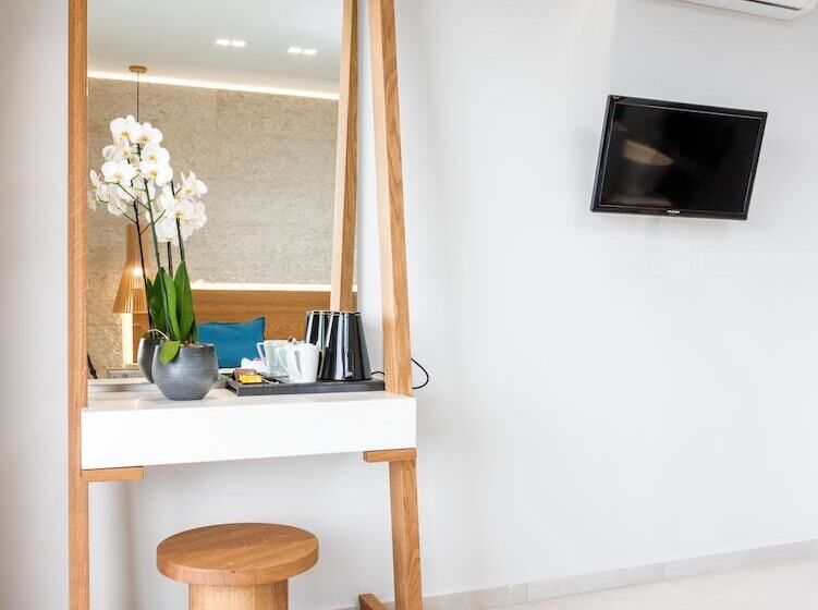 オーシャンビューデラックスルーム, Marinos Beach