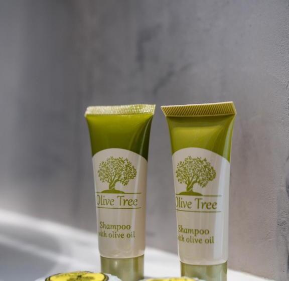 スイート, Marinos Beach