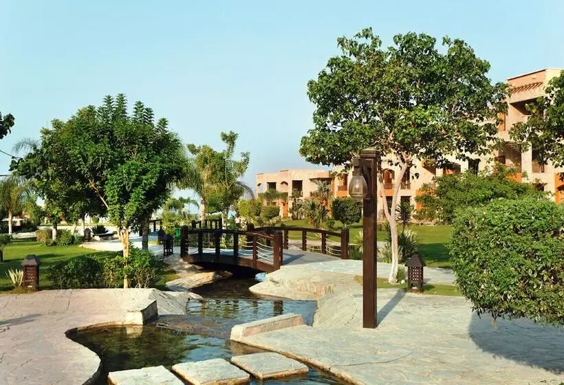 Classic Room Double Bed Sea View, Mövenpick Resort El Sokhna
