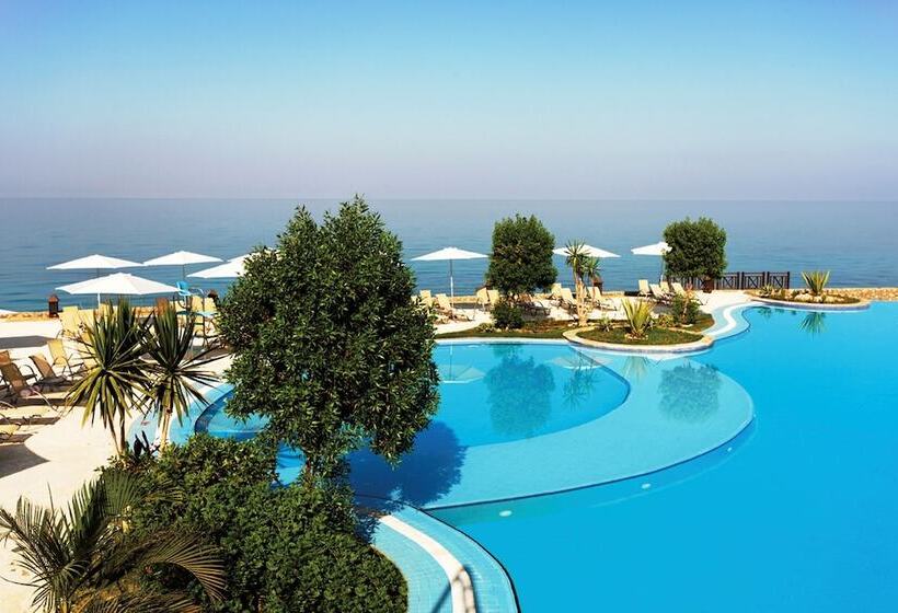 اتاق سوپریور با چشم‌انداز دریا, Mövenpick Resort El Sokhna