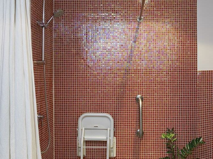 Номер Стандарт Адаптированный для Инвалидов, My Brighton