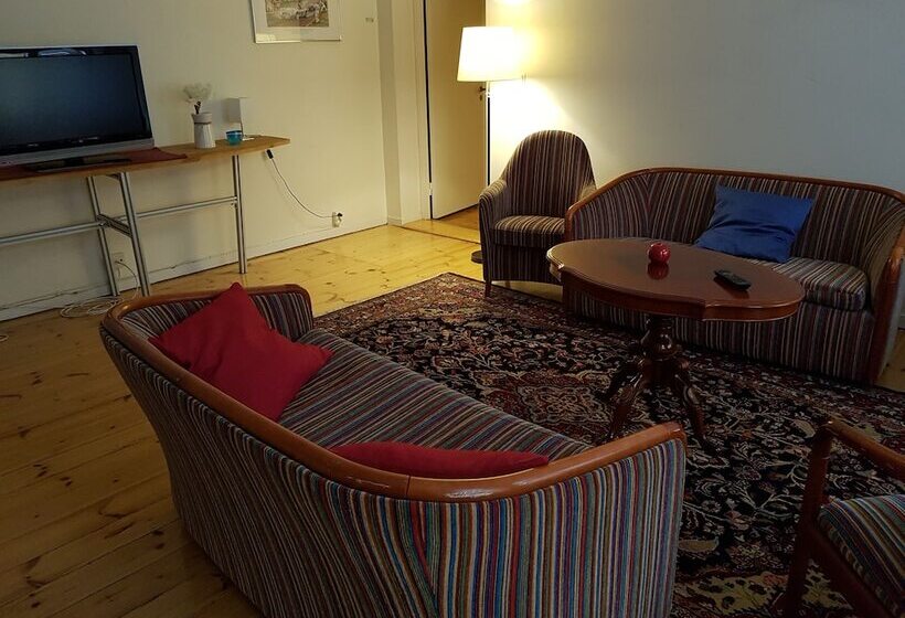 침실 1개 아파트, Park Alle