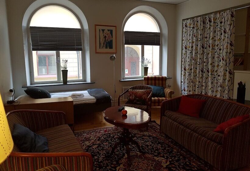 침실 1개 아파트, Park Alle