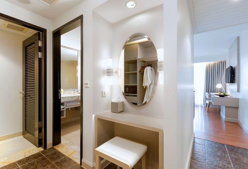 חדר דלוקס נוף לים, Pullman Phuket Panwa Beach Resort