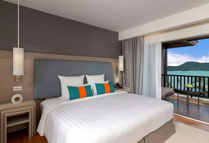 オーシャンビューデラックスルーム, Pullman Phuket Panwa Beach Resort