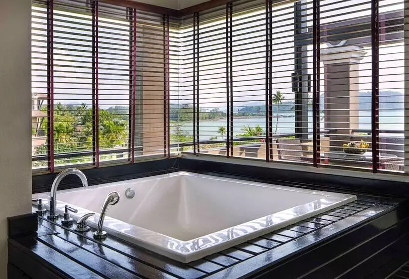 デラックススイート, Pullman Phuket Panwa Beach Resort