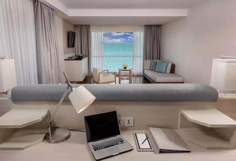 デラックススイート, Pullman Phuket Panwa Beach Resort