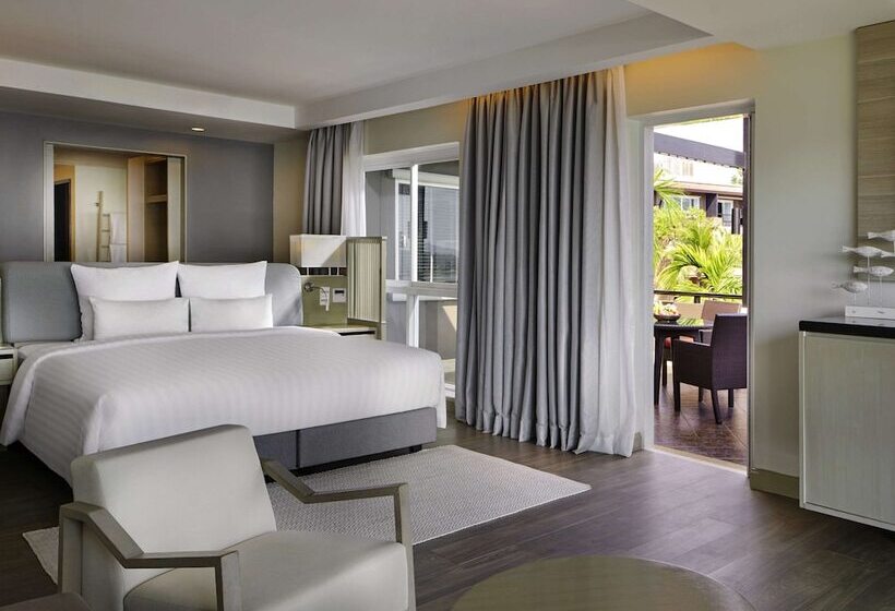 סוויטה דלוקס, Pullman Phuket Panwa Beach Resort