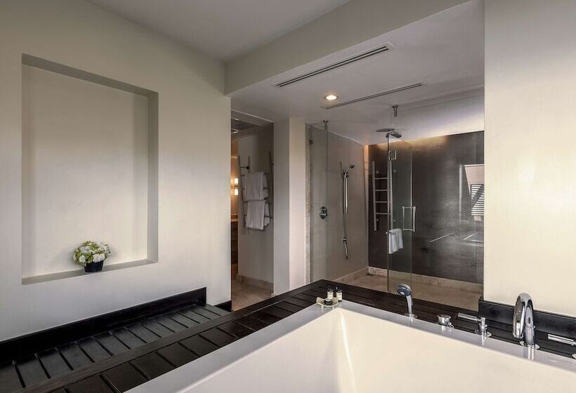 סוויטה דלוקס, Pullman Phuket Panwa Beach Resort