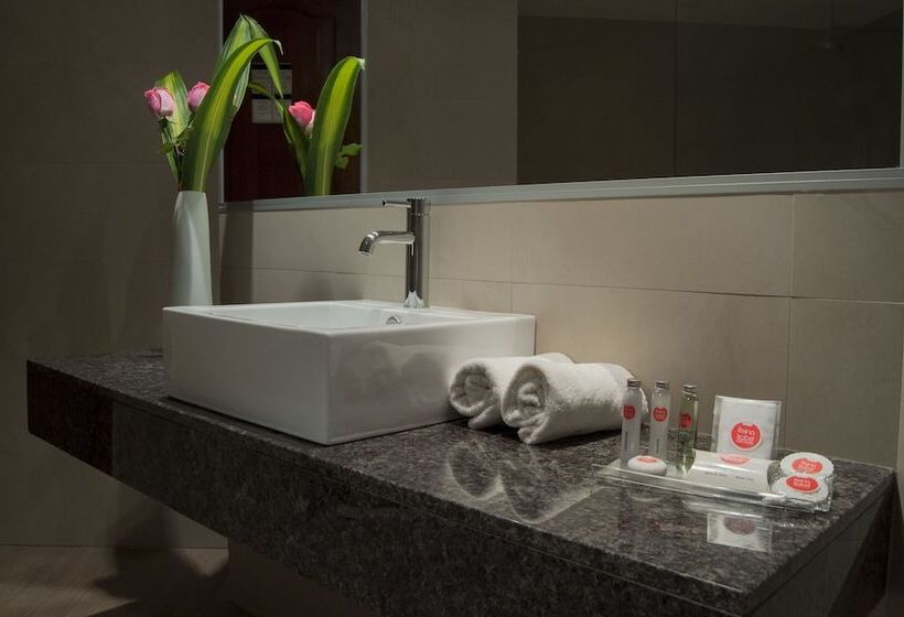 חדר סטנדרט, Reina Isabel