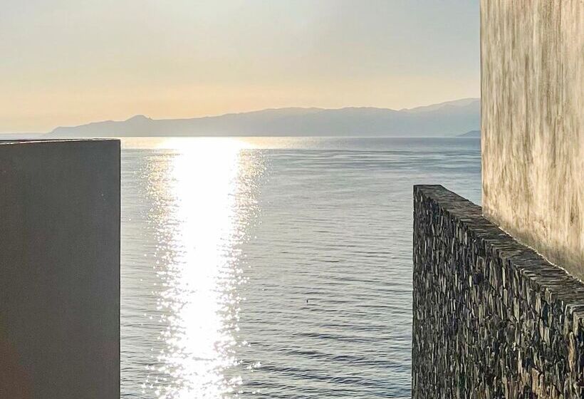 בקתה דלוקס, Aquila Elounda Village Resort, Suites & Spa