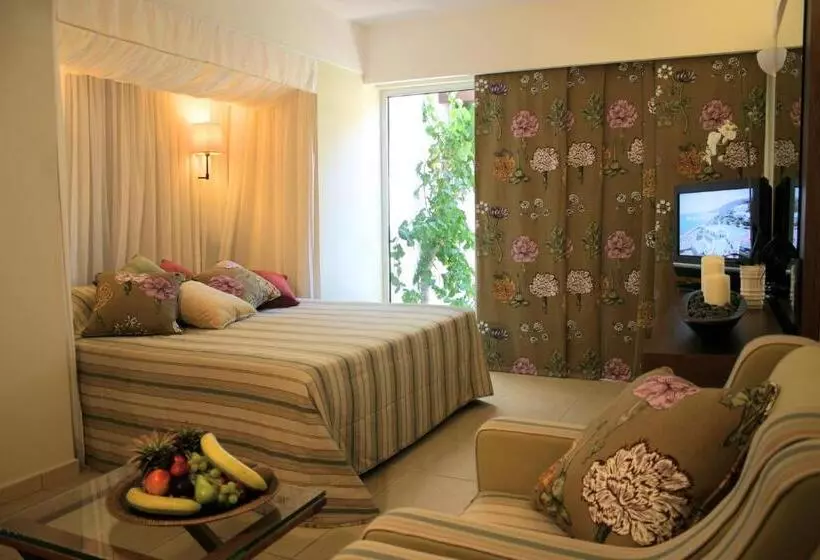 ガーデンビューのスタンダードバンガロー, Aquila Elounda Village Resort, Suites & Spa