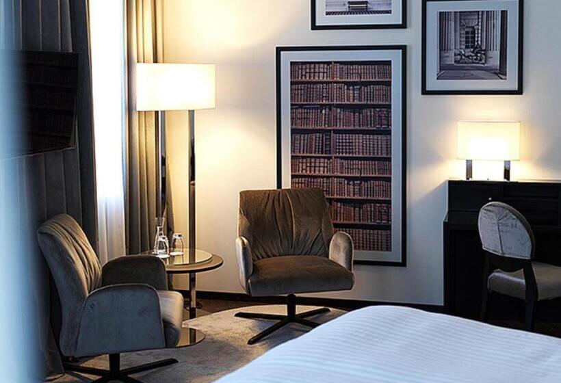 اتاق لوکس, Steigenberger Hotel Herrenhof