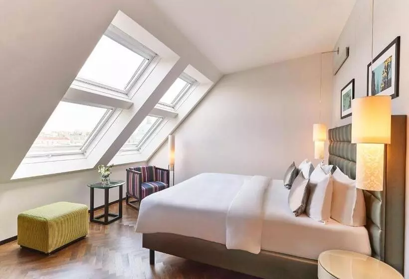 سوییت, Steigenberger Hotel Herrenhof