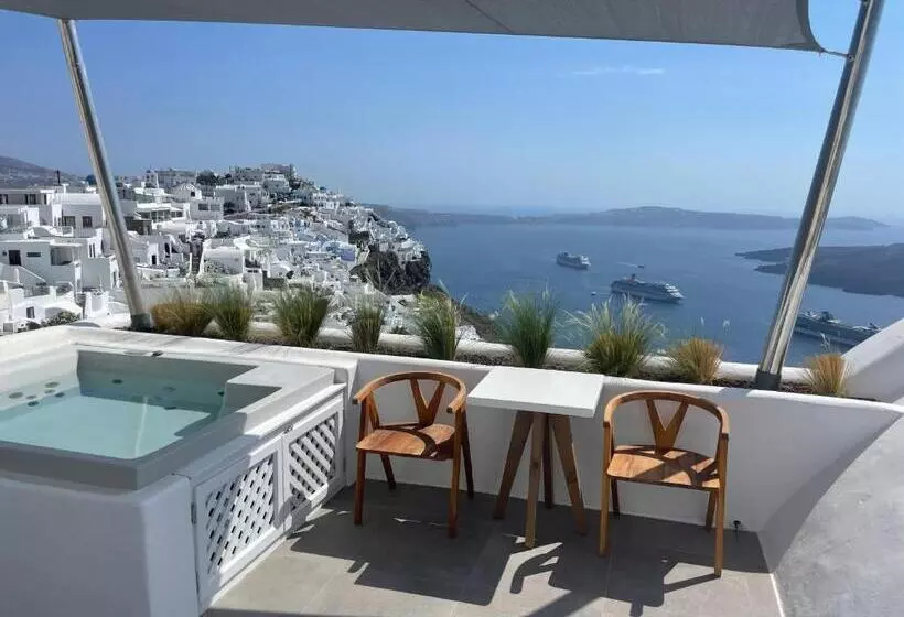 Superior suite with view, Nomikos Villas