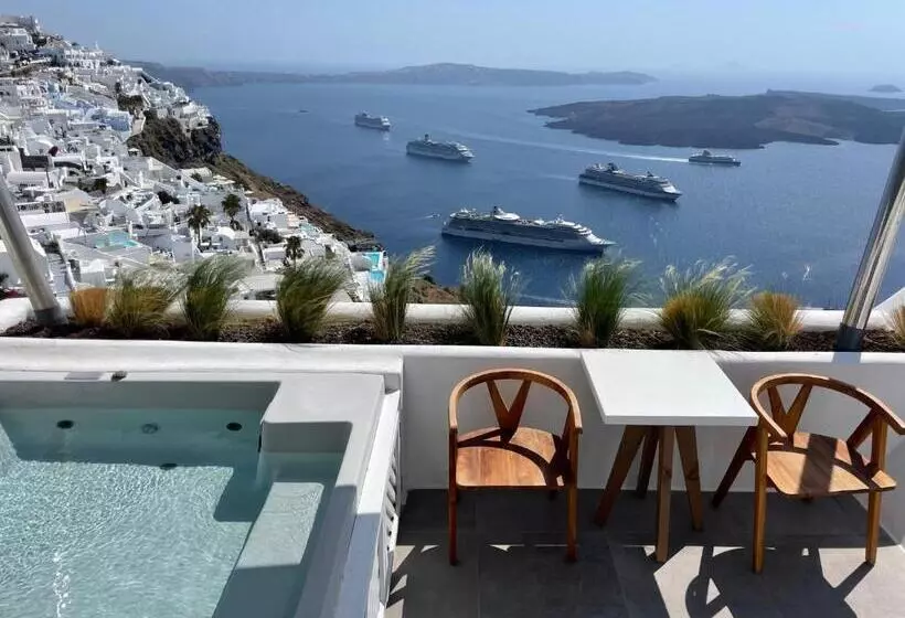 Superior suite with view, Nomikos Villas