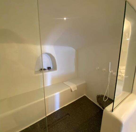 エクゼクティブスイート, Nomikos Villas