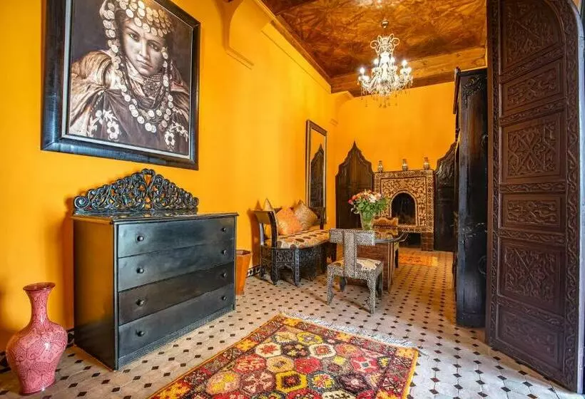 سوییت سوپریور, Riad Ben Tachfine