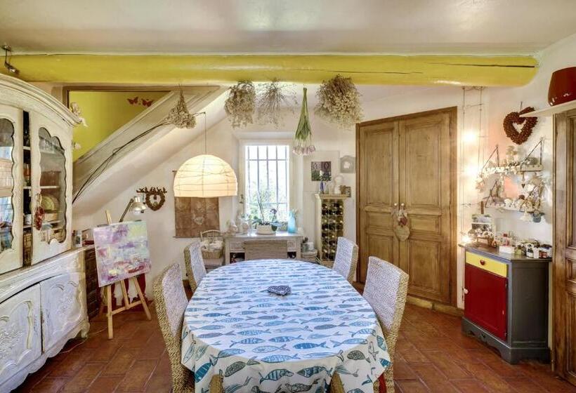 غرفة قياسية, Le Mas Des Anges