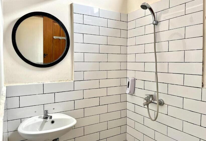 חדר סטנדרט, Reddoorz At Mystays Pemuda Cepu Blora