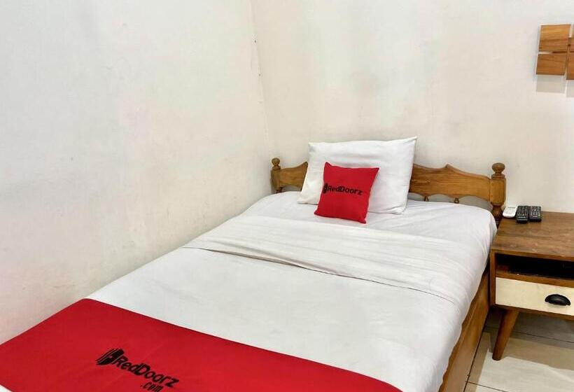 חדר סטנדרט יחיד, Reddoorz At Mystays Pemuda Cepu Blora