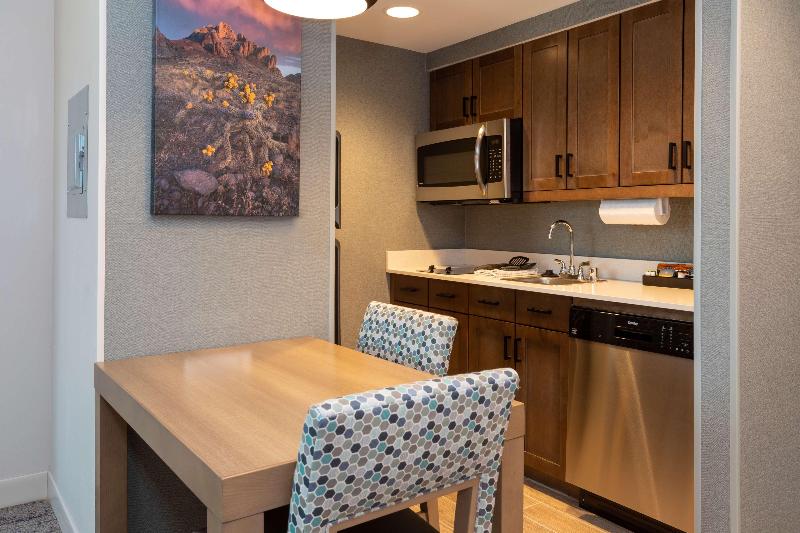 Люкс Адаптированный для Инвалидов, Homewood Suites By Hilton Albuquerque Downtown