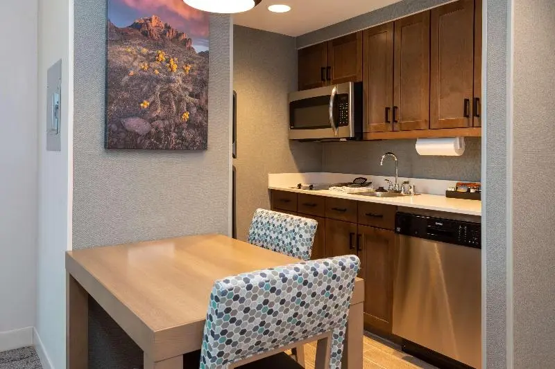 身障者適用スイートルーム, Homewood Suites By Hilton Albuquerque Downtown