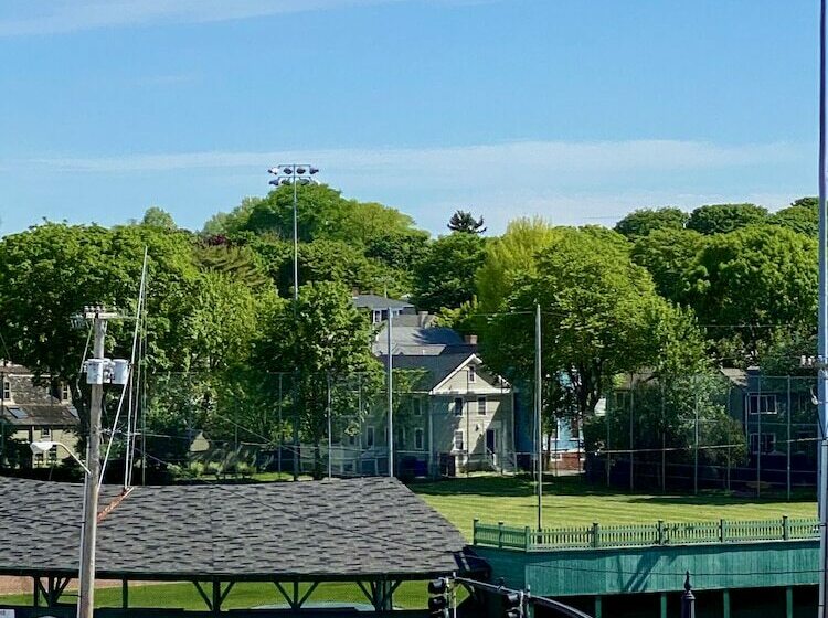 带2个双人床的标准工作室, The Brenton