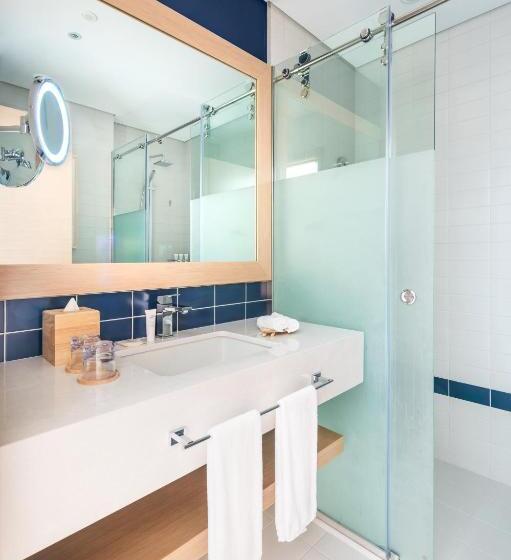 디럭스 룸 도시 전망, Vida Beach Resort Umm Al Quwain
