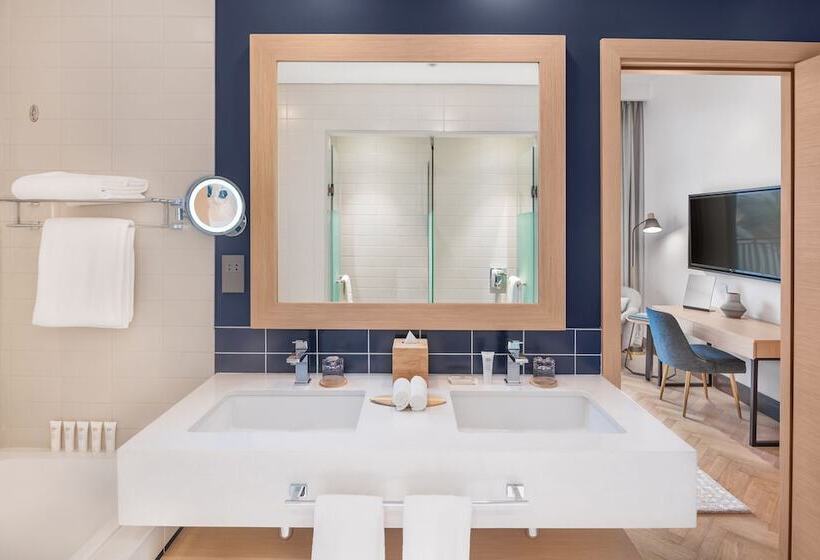 디럭스 룸 바다 전망, Vida Beach Resort Umm Al Quwain