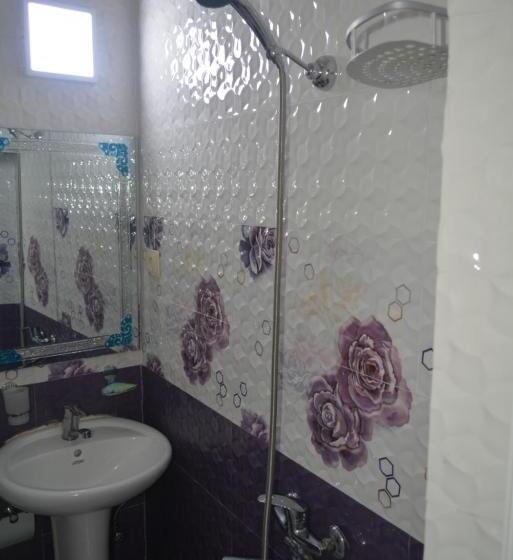 اتاق اکونومی یک تخته, Niks