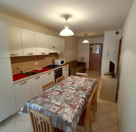 带2个卧室的公寓, Residence Cime D Oro