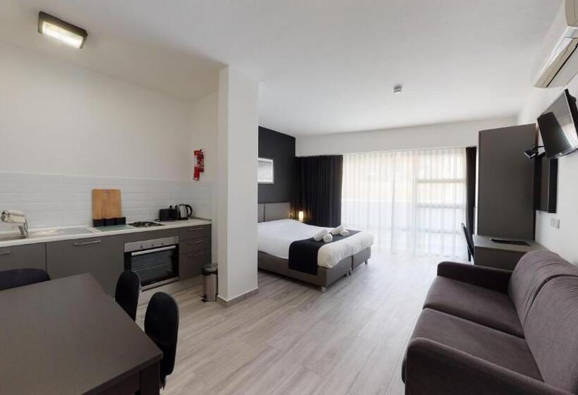 استودیوی لوکس, Block