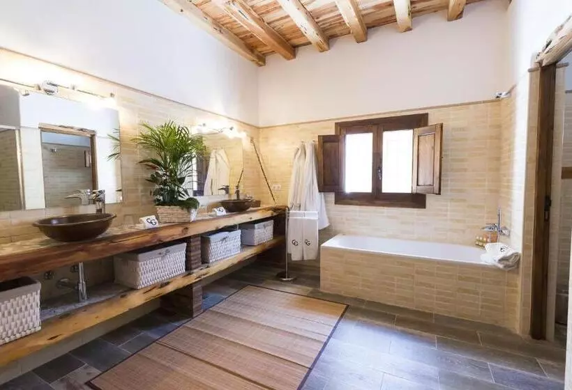 ویلا دلوکس 2 خوابه, Agroturismo Can Guillem