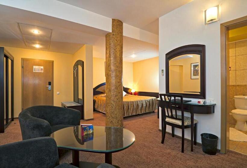 디럭스 룸, Ambient