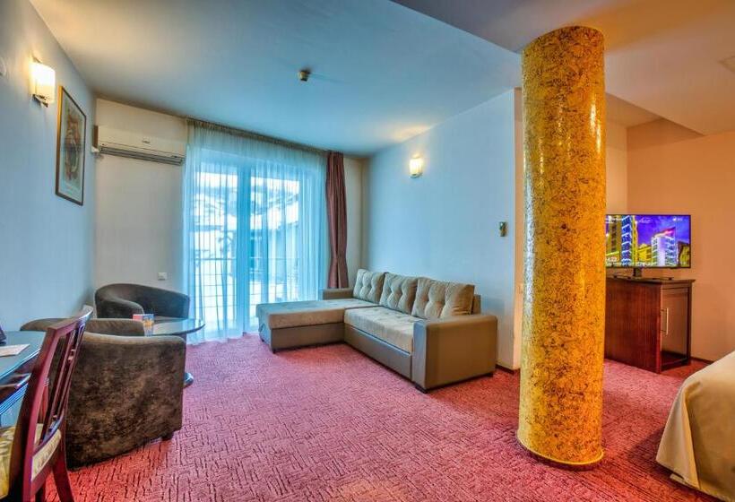 디럭스 룸, Ambient